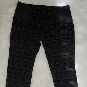 Black stretch pants, Size Large